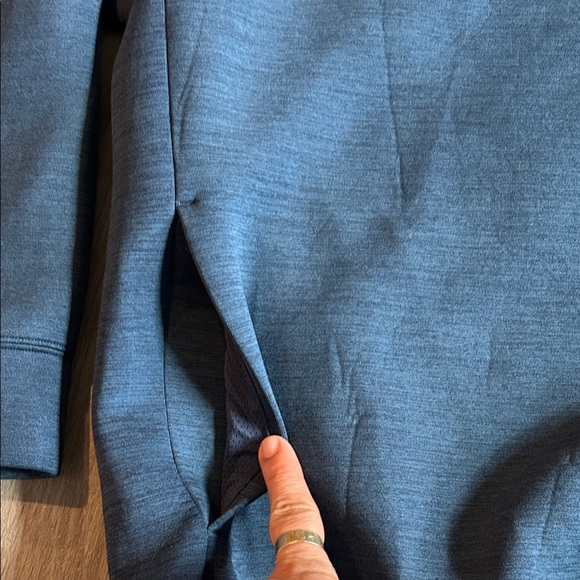 Uniqlo Men's blue  Hoodie Sweater - Picture 4 of 7